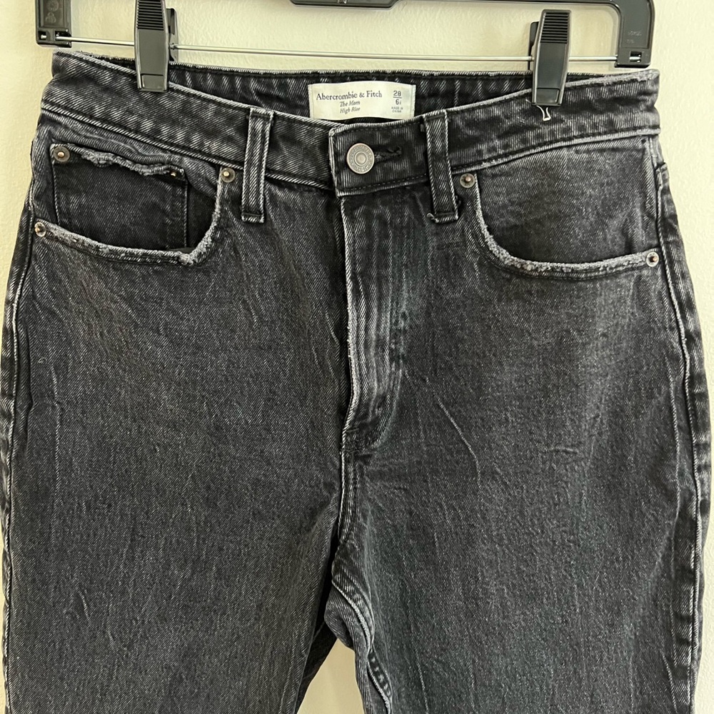 Abercrombie & Fitch The Mom High Rise Jeans - 28/6R